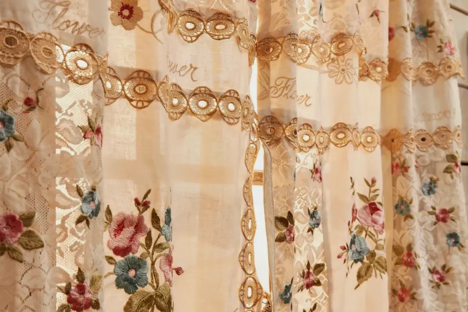 Sheer French Country Lace Curtain for a Spring Farmhouse Window Refresh 🌸